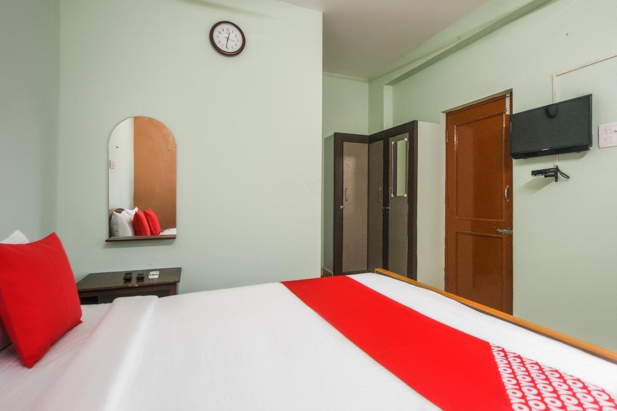 Oyo Modern Guest House Chennai Exteriör bild
