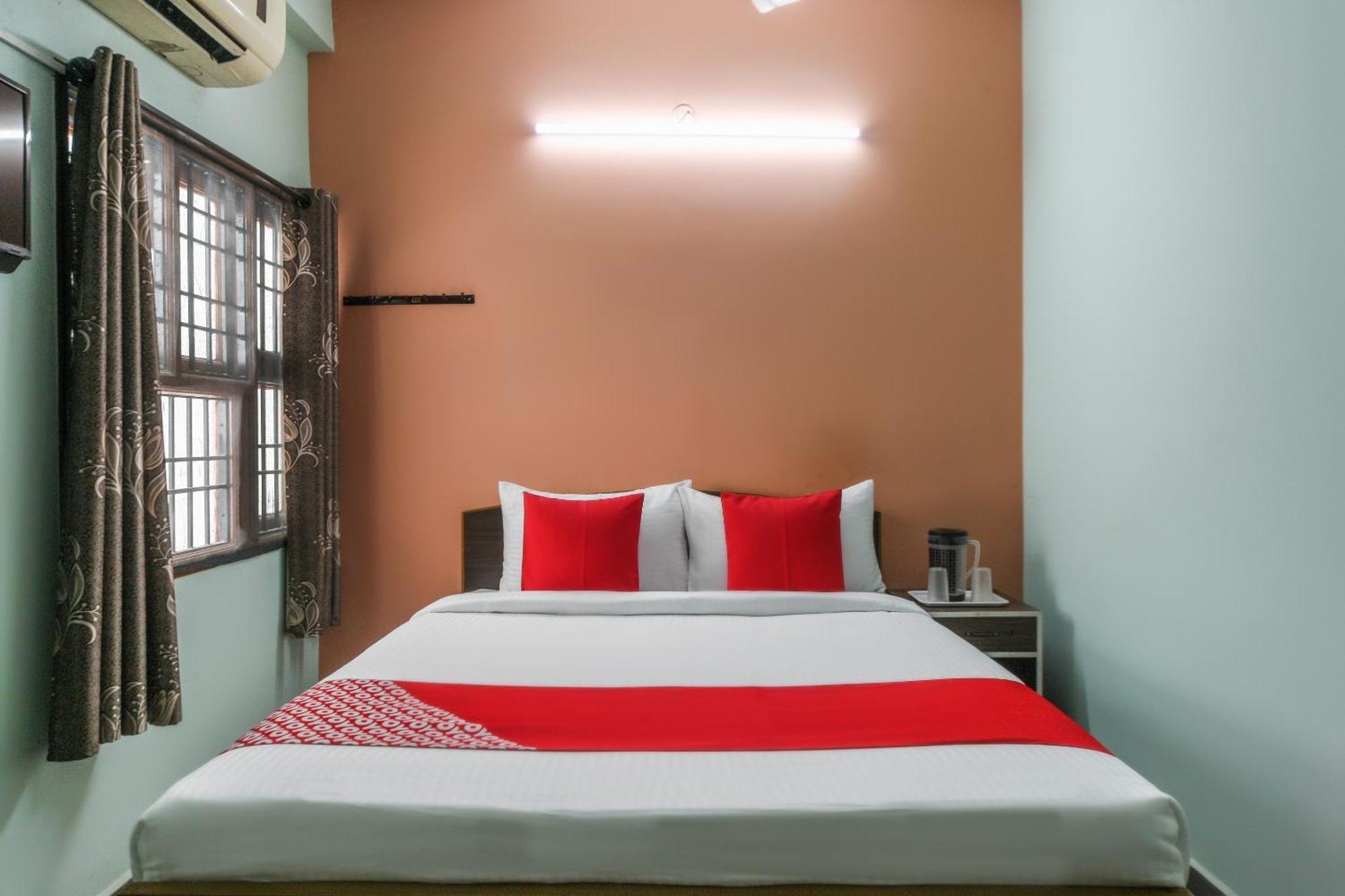 Oyo Modern Guest House Chennai Exteriör bild