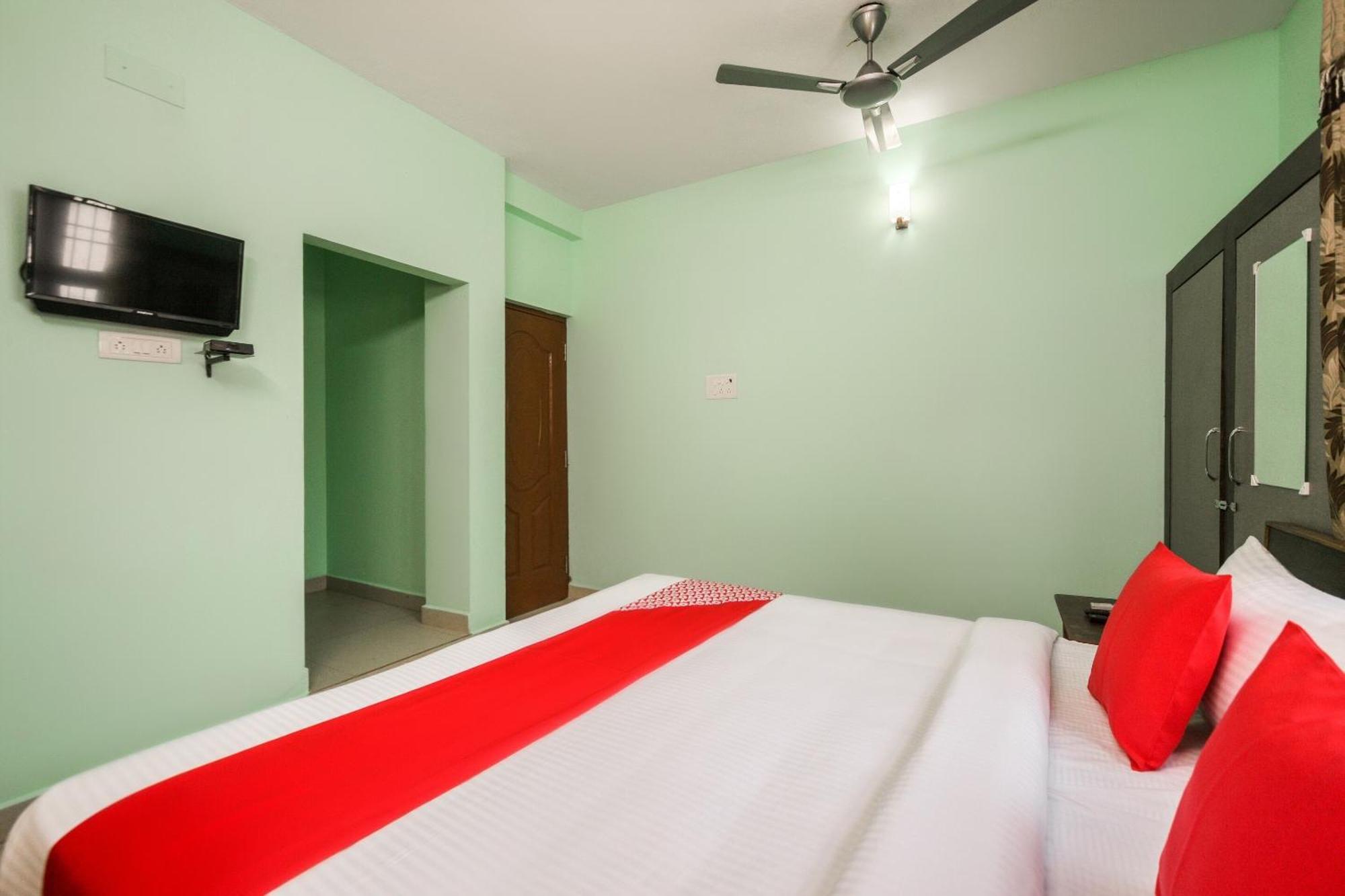 Oyo Modern Guest House Chennai Exteriör bild