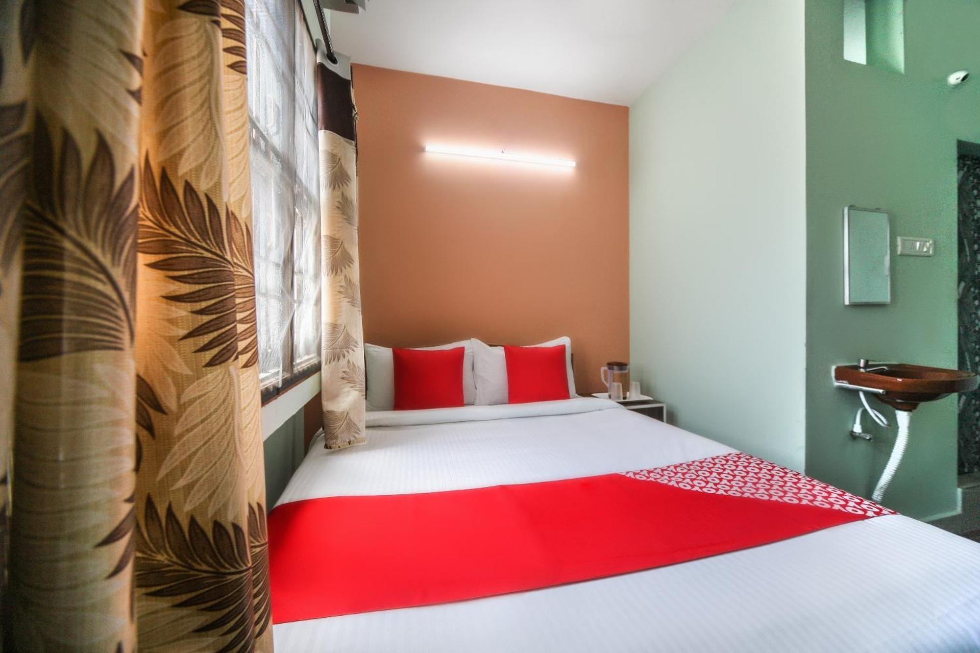 Oyo Modern Guest House Chennai Exteriör bild