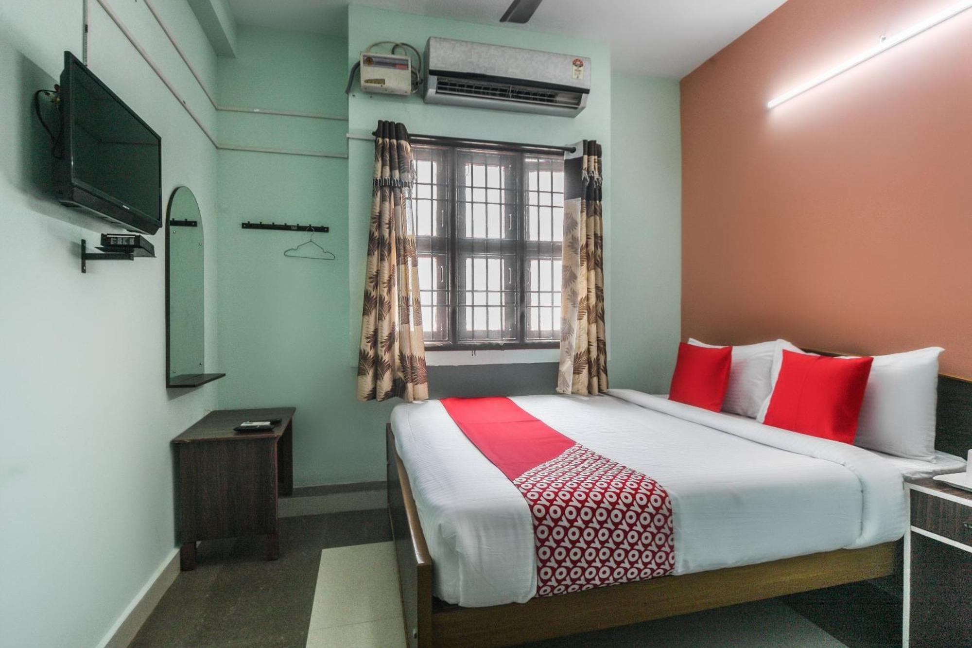Oyo Modern Guest House Chennai Exteriör bild