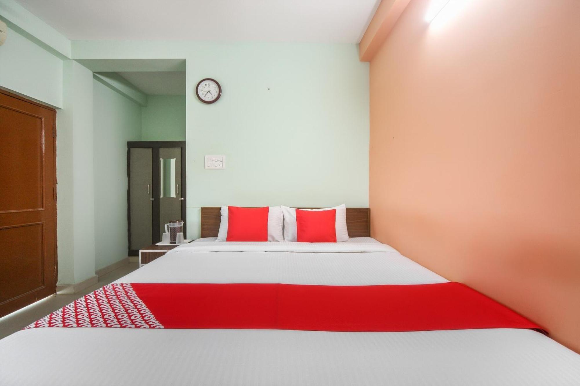 Oyo Modern Guest House Chennai Exteriör bild