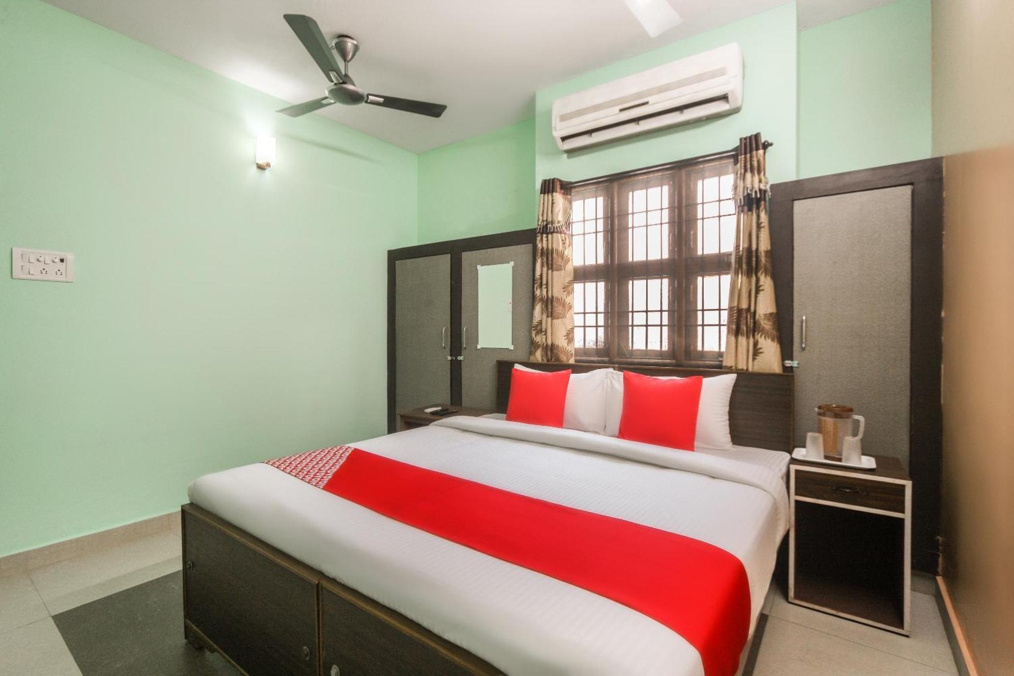Oyo Modern Guest House Chennai Exteriör bild