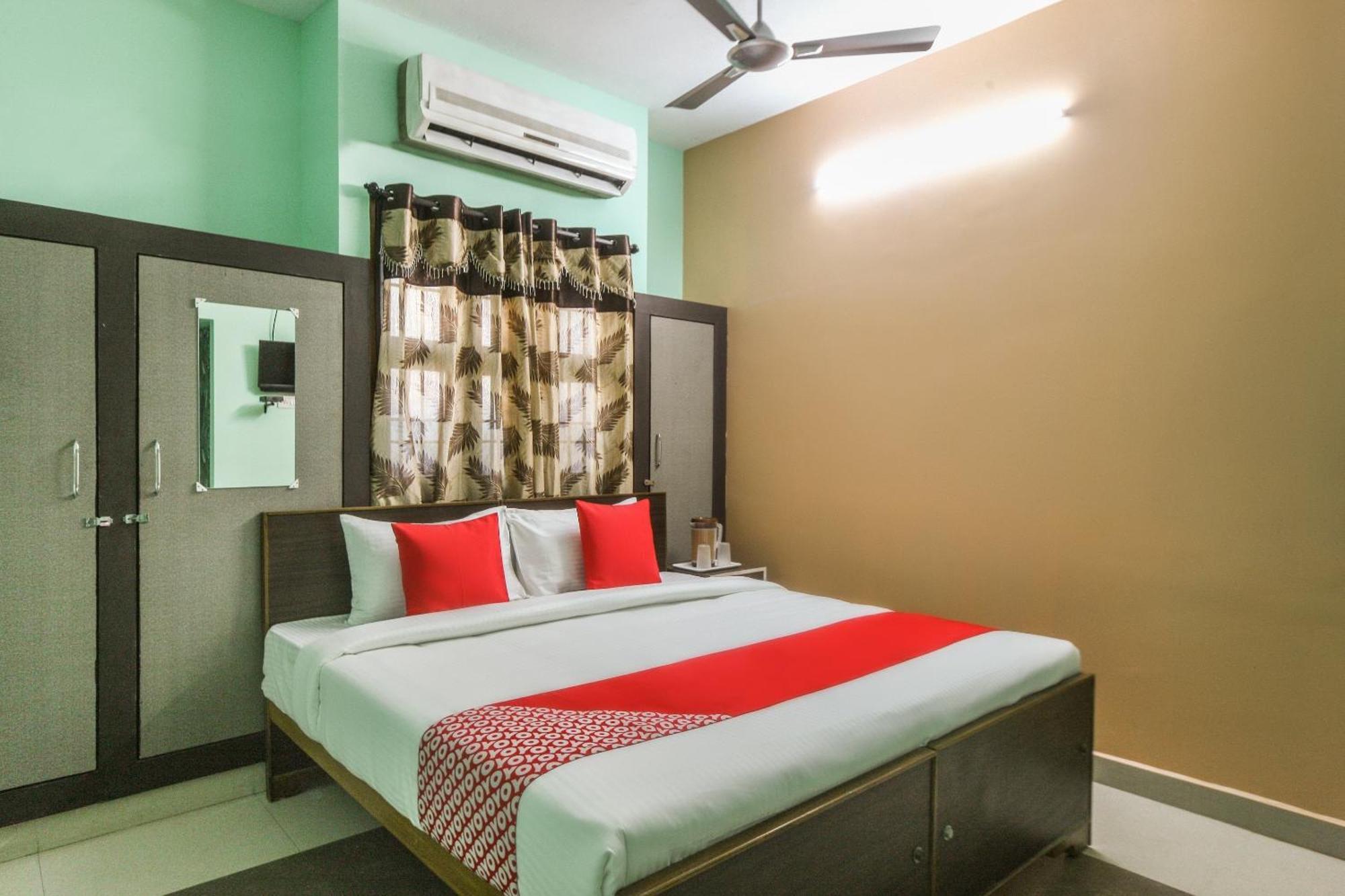 Oyo Modern Guest House Chennai Exteriör bild