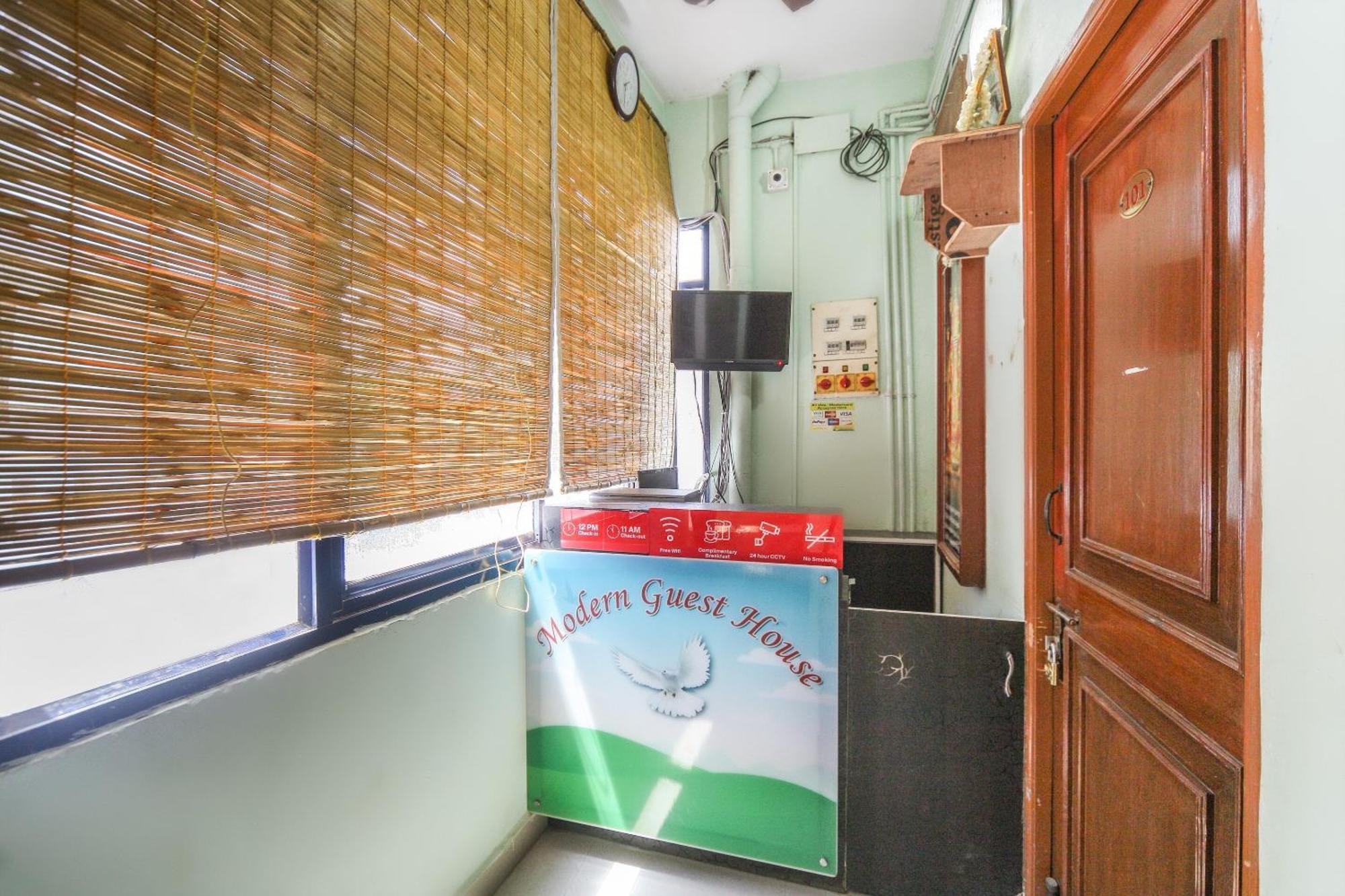 Oyo Modern Guest House Chennai Exteriör bild